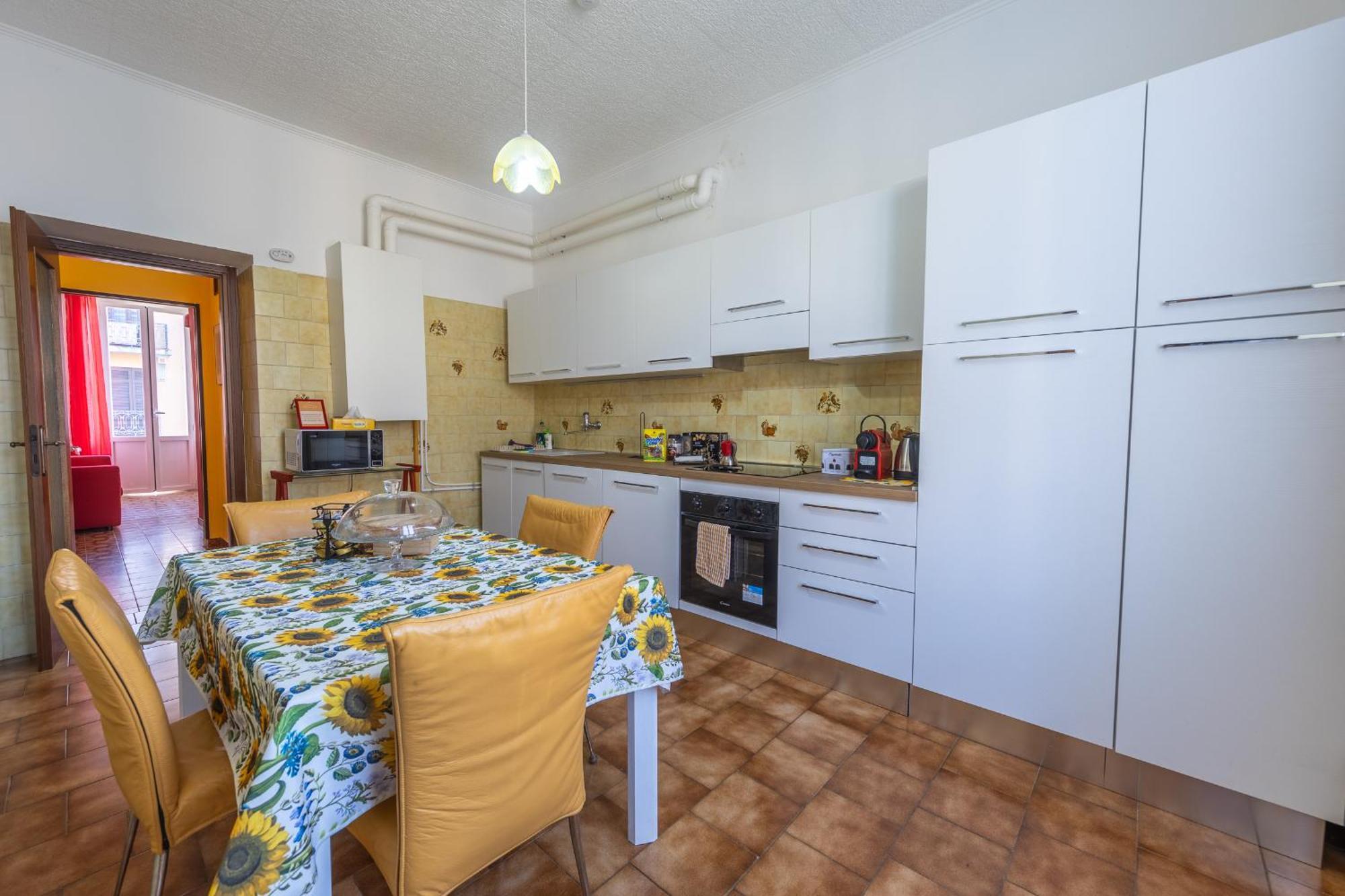 Casa Vacanza Dimora Vincenza Luino Bagian luar foto