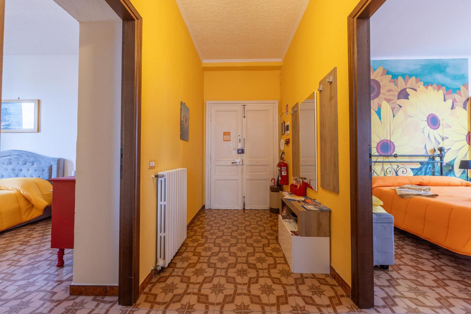 Casa Vacanza Dimora Vincenza Luino Bagian luar foto