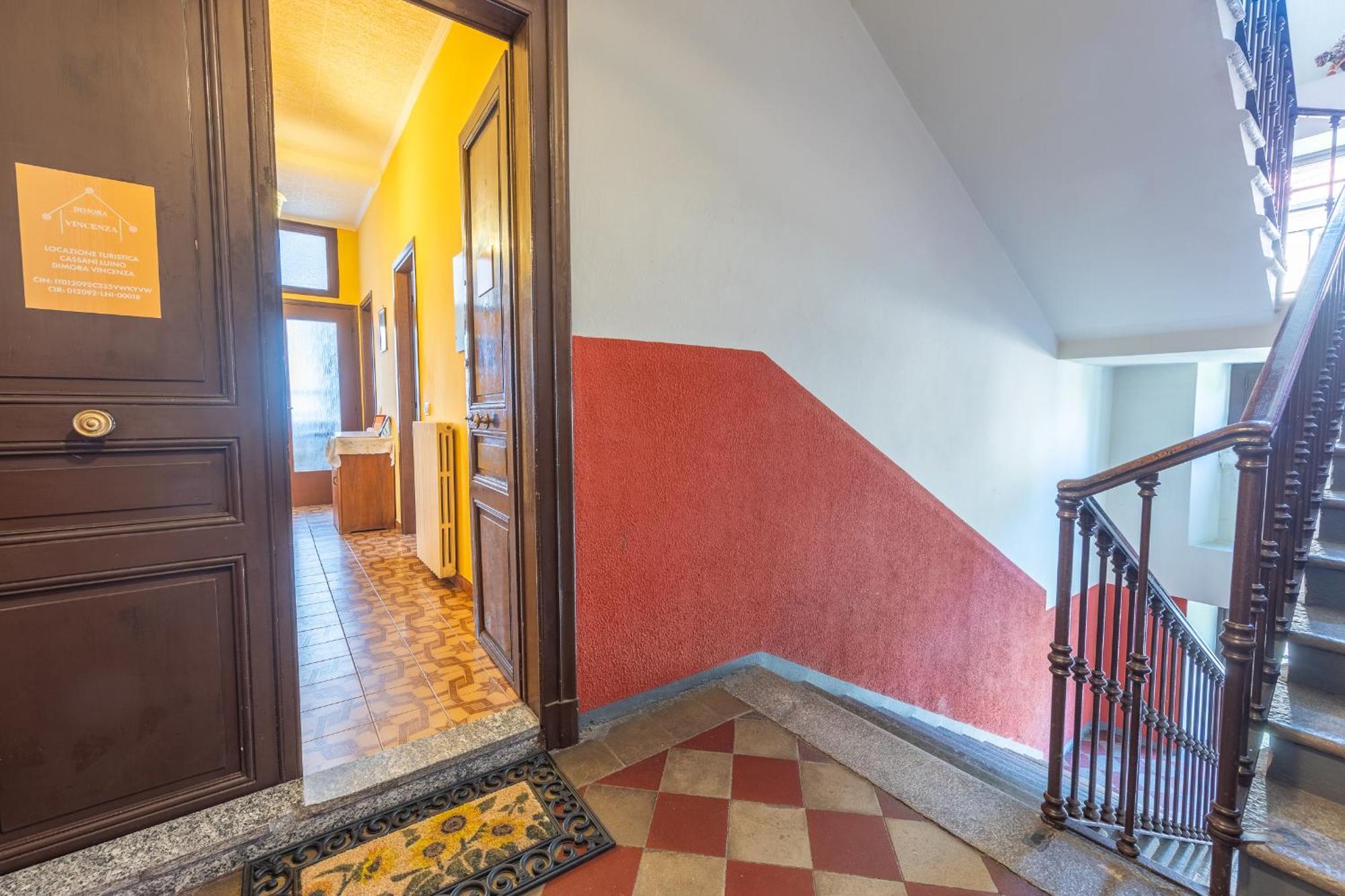 Casa Vacanza Dimora Vincenza Luino Bagian luar foto