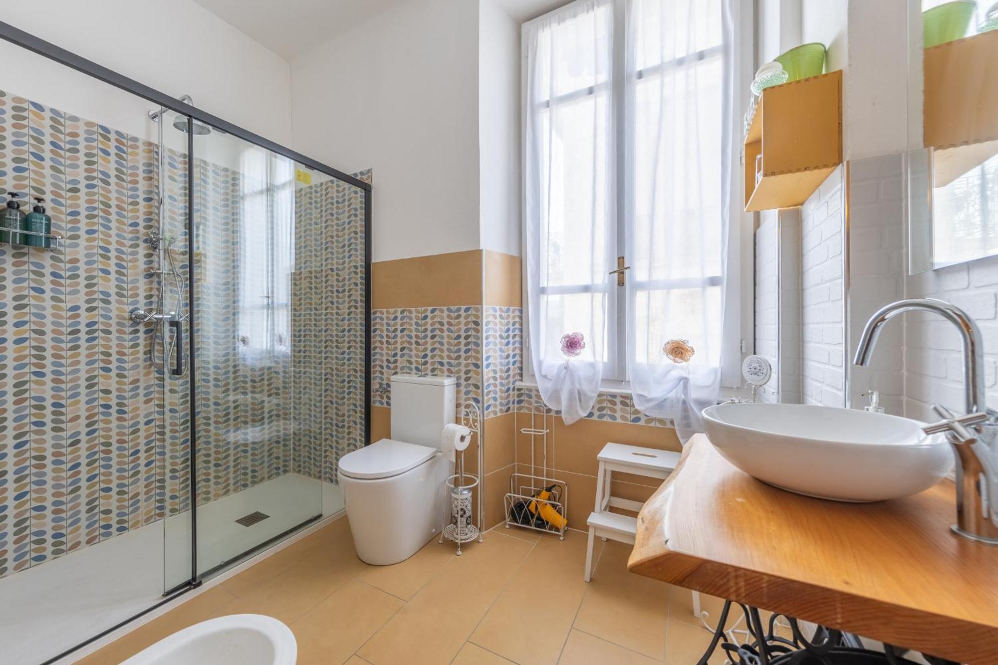 Casa Vacanza Dimora Vincenza Luino Bagian luar foto